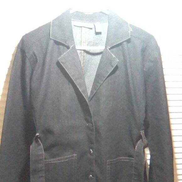 Female denim jacket - Picture 1 of 6
